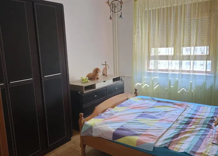 Apartment Cu 3 - Dristor Bucharest